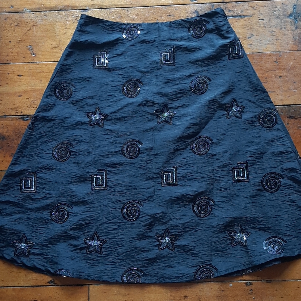 Fabulous black sequin detail skirt.